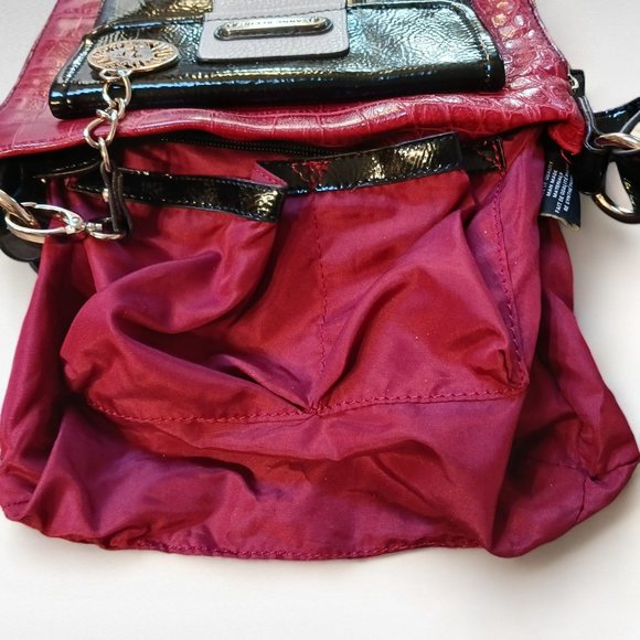Vintage Anne Klein Red Reptile Embossed Black Patent Leather Vegan Crossbody - Picture 7 of 13